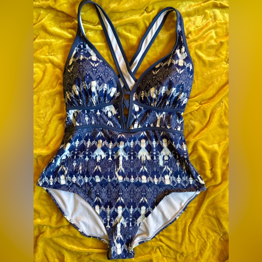 Adore Me Blue Printed One-Piece Swimsuit – Size 1X (New with Tags)